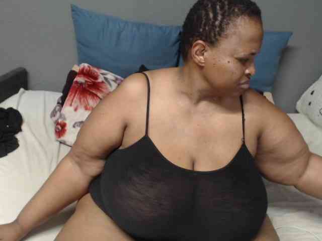 bootydiva83 webcam