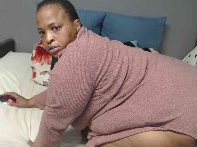 bootydiva83 webcam