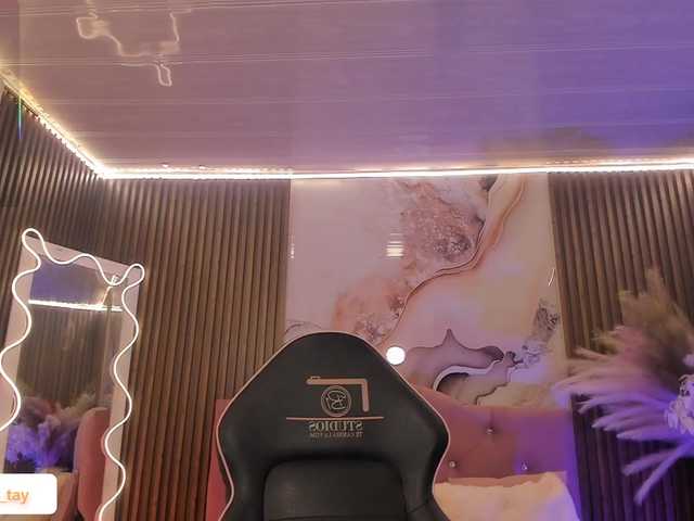 Amara-tay live cam on BongaCams