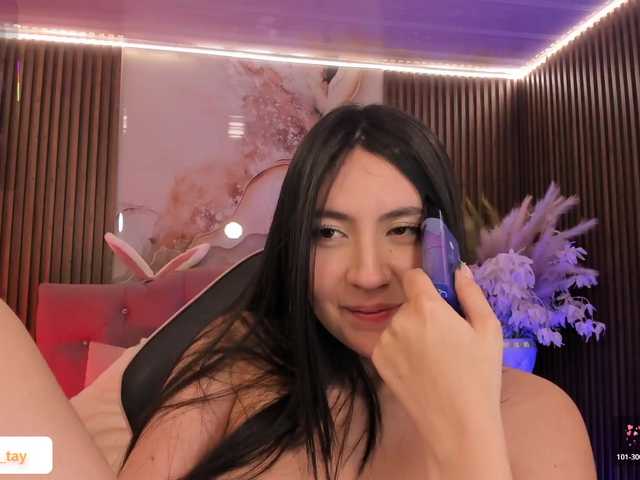 Amara-tay live cam on BongaCams