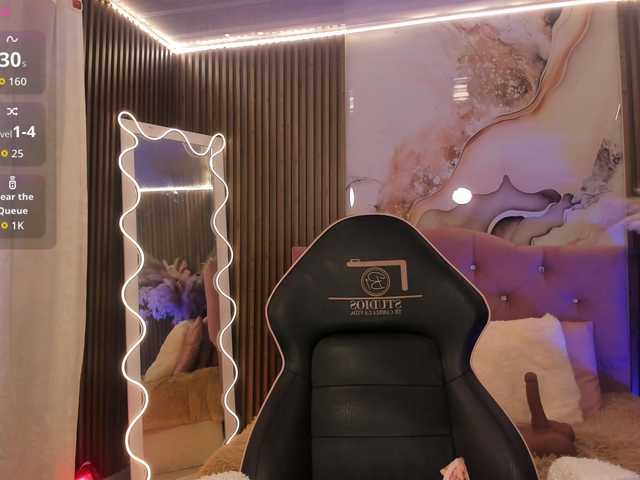 Amara-tay live cam on BongaCams