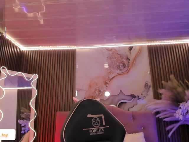 Amara-tay live cam on BongaCams