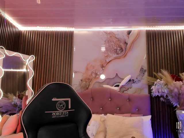 Amara-tay live cam on BongaCams