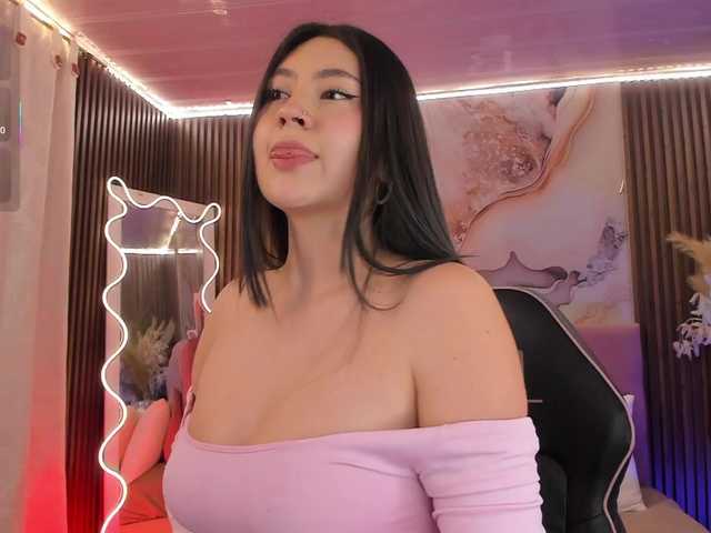 Amara-tay live cam on BongaCams