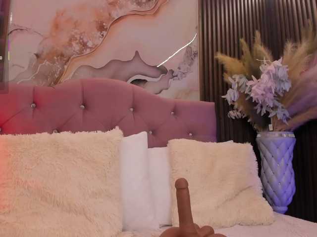 Amara-tay live cam on BongaCams