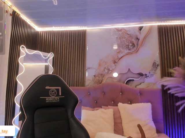 Amara-tay live cam on BongaCams