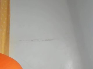 Noti_slut's Live Webcam