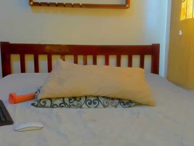 Sam9338's BongaCams show and profile