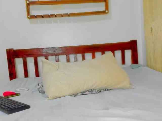 Noti_slut webcam