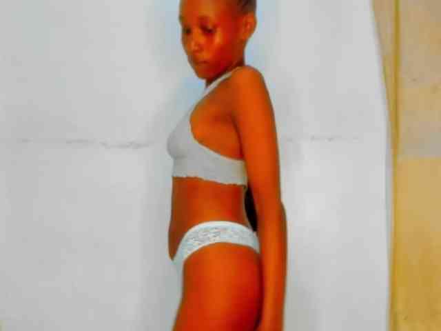 Noti_slut webcam
