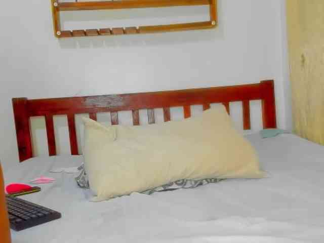 Noti_slut webcam