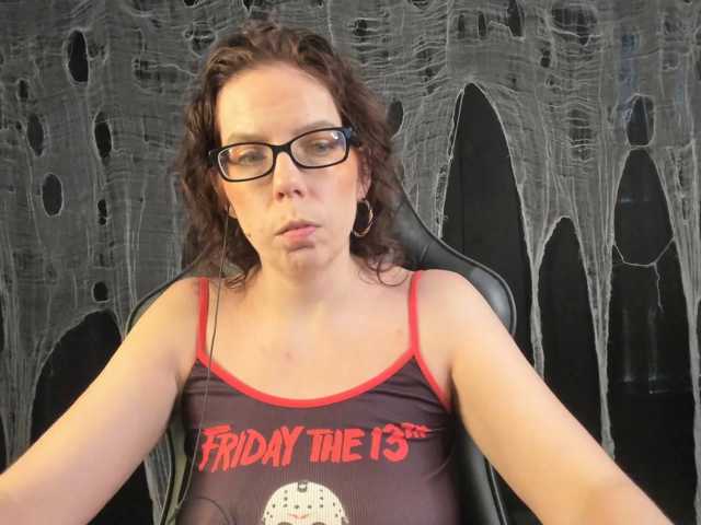 SaraDesireXO live cam on BongaCams