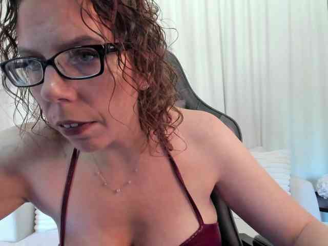 SaraDesireXO webcam