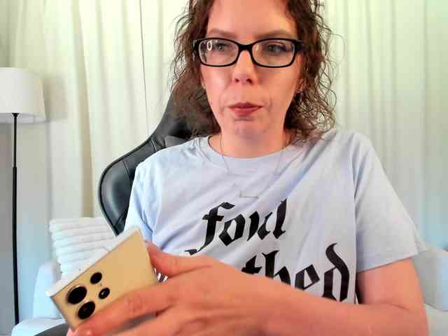 SaraDesireXO webcam
