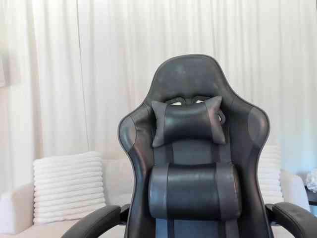 SaraDesireXO webcam