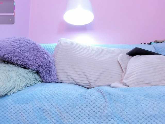 Hiyakasudere live cam on BongaCams