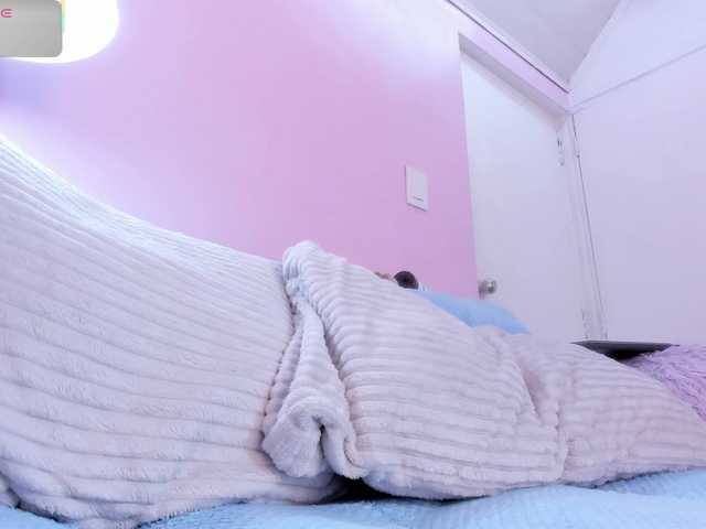 Hiyakasudere live cam on BongaCams