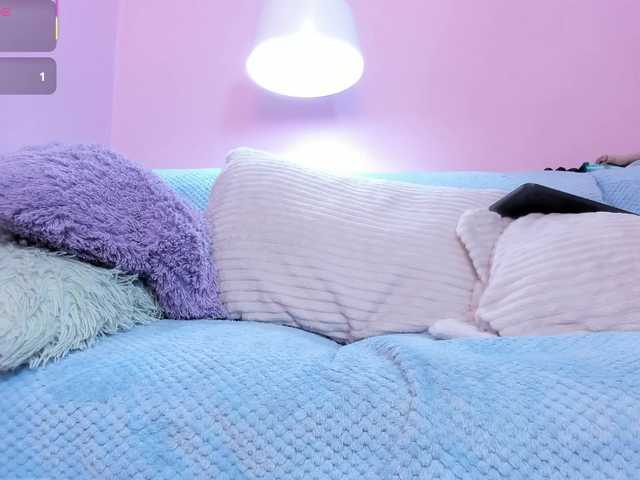 Hiyakasudere live cam on BongaCams