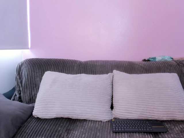 Hiyakasudere live cam on BongaCams