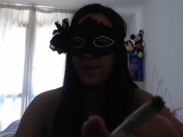 Auri5hot live cam on BongaCams