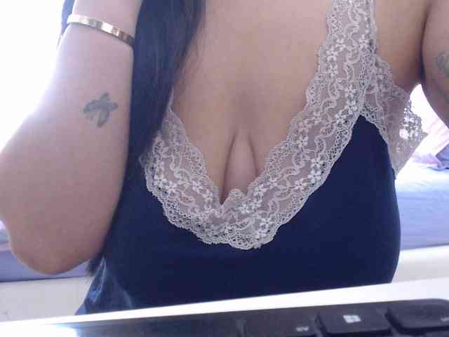 Auri5hot