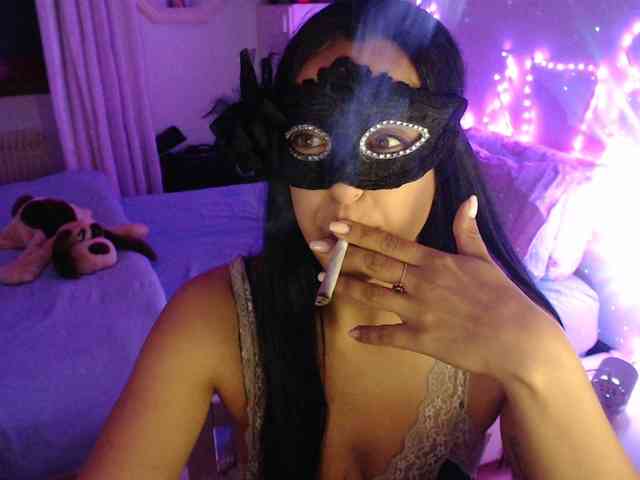 Auri5hot Live Webcam on BongaCams