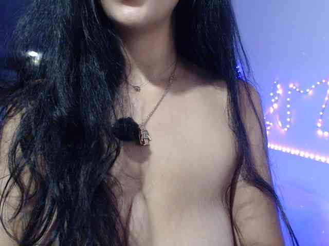 Modella: Auri5hot