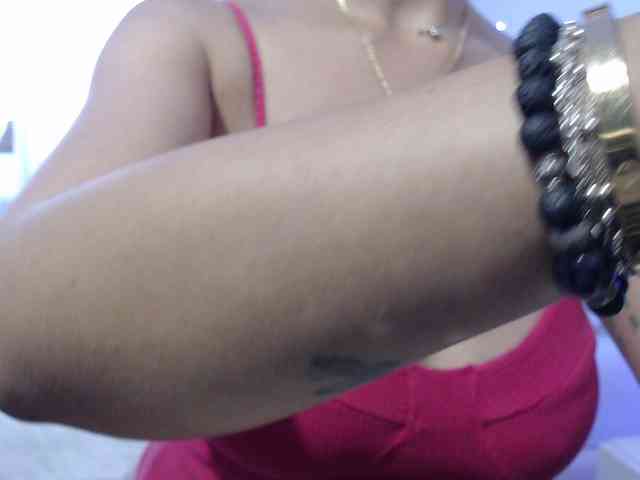Auri5hot