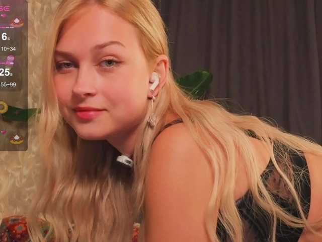 Meeeeow live cam on BongaCams