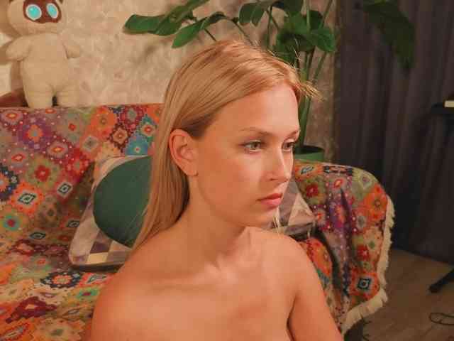 EternalOphelia webcam