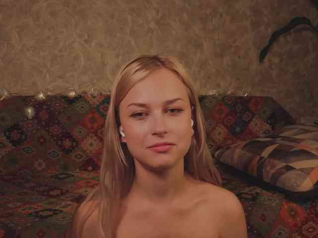 Meeeeow Live Webcam on BongaCams