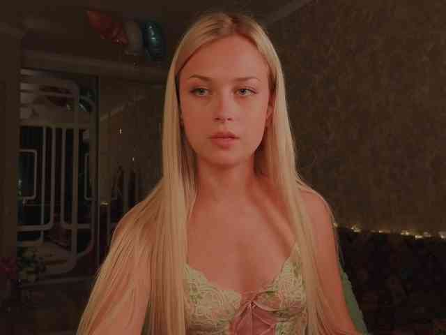 Meeeeow Sex Cam Show