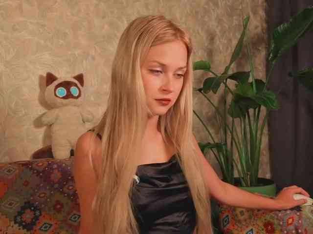 EternalOphelia webcam