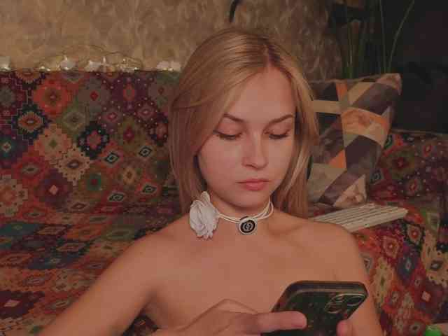 EternalOphelia webcam