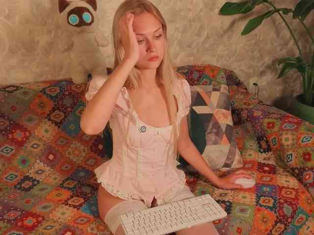 EternalOphelia webcam