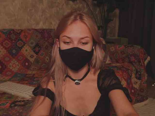 Модель: EternalOphelia