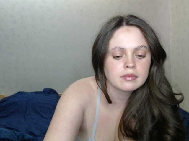 Gummy7bears's BongaCams show and profile