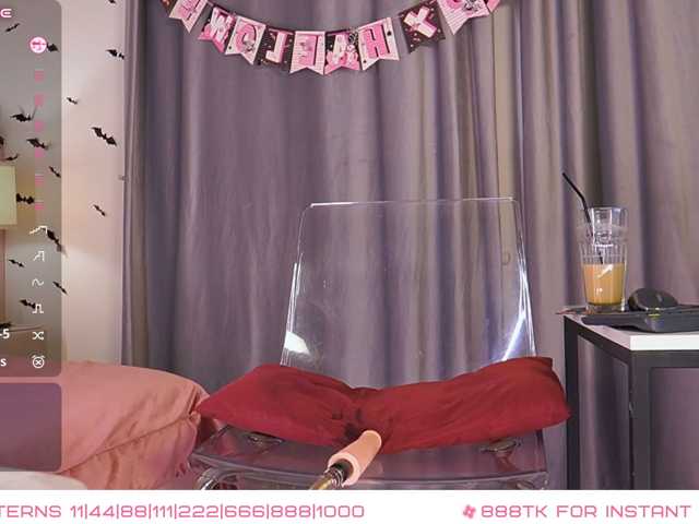 SexyBlondeDoll live cam on BongaCams