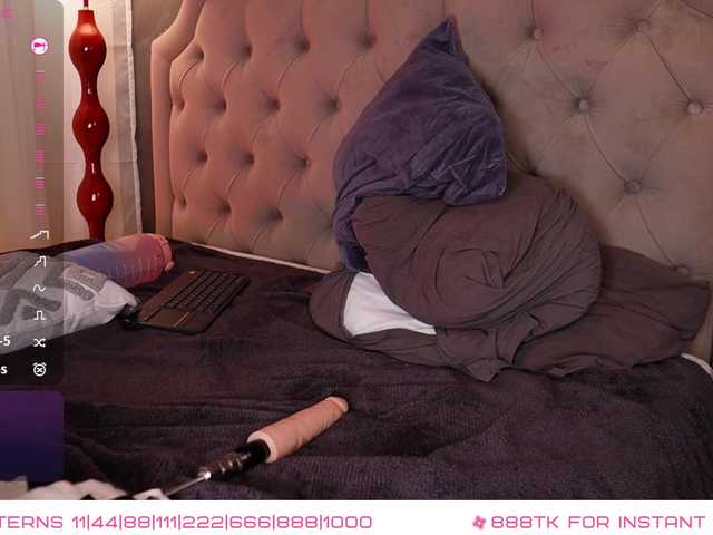SexyBlondeDoll