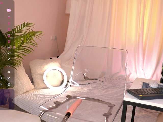 SexyBlondeDoll's BongaCams show and profile