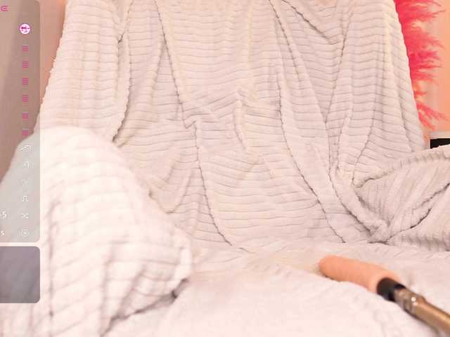 SexyBlondeDoll live cam on BongaCams