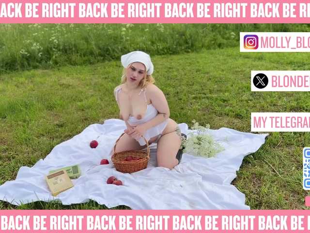 SexyBlondeDoll