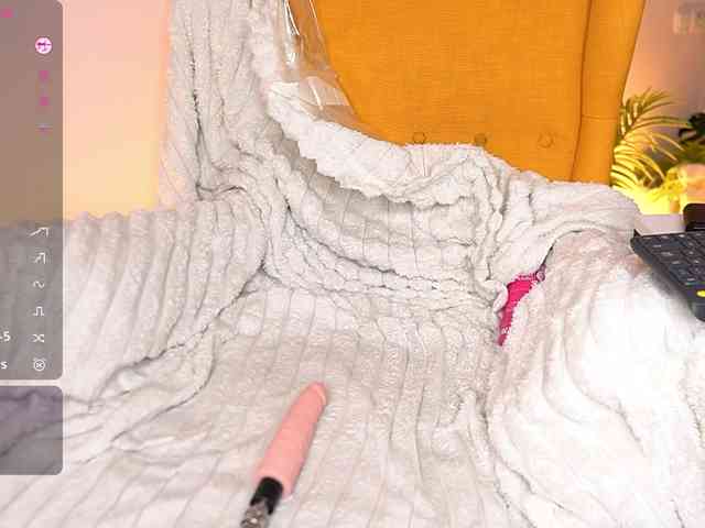 SexyBlondeDoll webcam