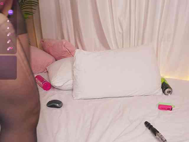 SexyBlondeDoll webcam