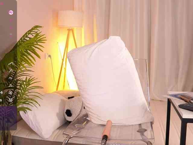 SexyBlondeDoll webcam