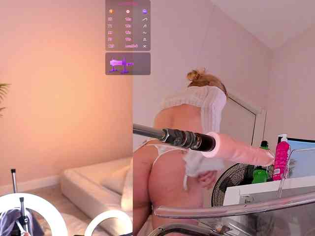 SexyBlondeDoll webcam