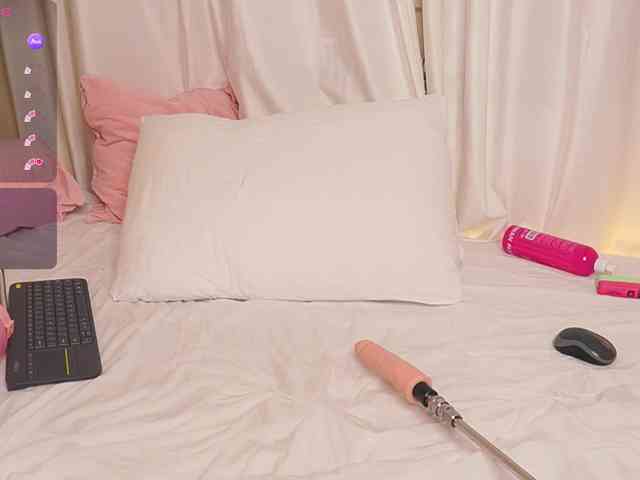 SexyBlondeDoll webcam