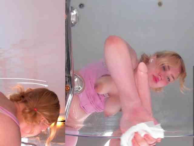 SexyBlondeDoll