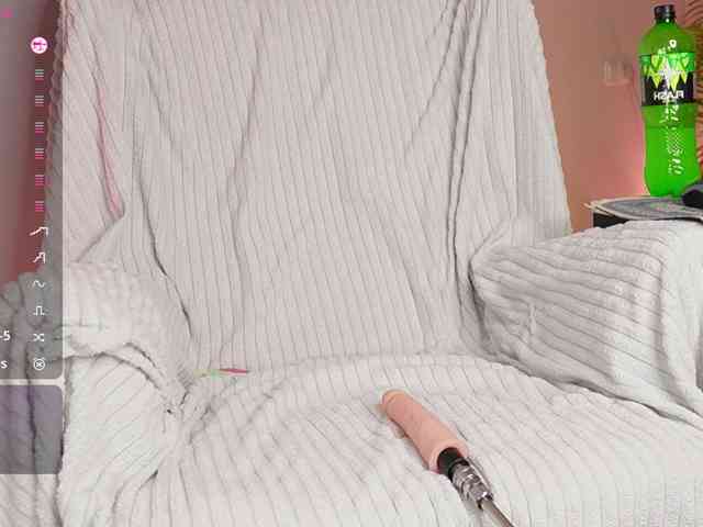 SexyBlondeDoll