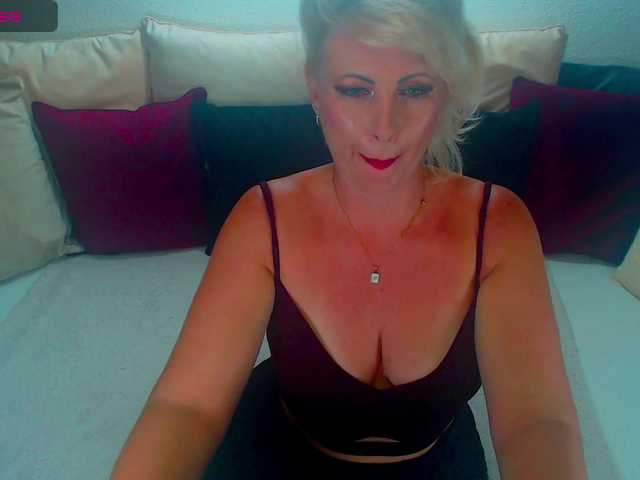 Alexin-McQueen live cam on BongaCams